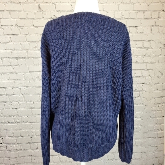 PINK Rose Blue Pullover Sweater Size Large - Picture 6 of 8